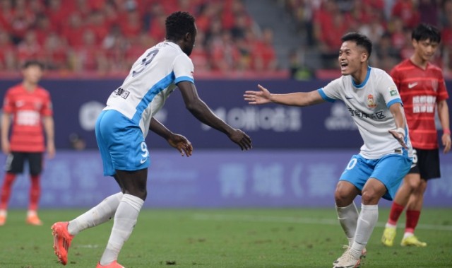 开云APP-德转显示西海岸引进阿齐兹转会费34万欧，双方签约至2027年底