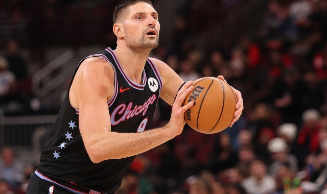 开云体育-公牛将中锋武切维奇交易至凯尔特人 换来后卫西蒙斯