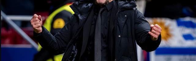 kaiyun-55岁西蒙尼搞心态：3-0领先 打手势挑衅亚马尔 后者无回应